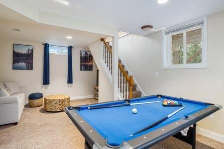 Harpers Ferry Cabin Hot Tub, Deck, Fire Pit, Wifi 外观 照片