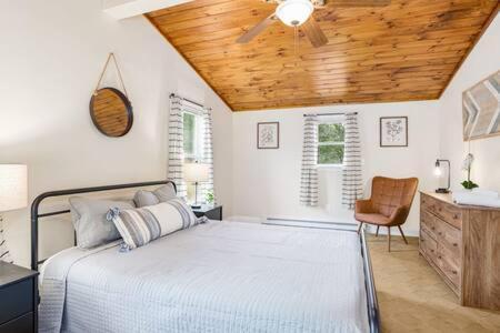 Harpers Ferry Cabin Hot Tub, Deck, Fire Pit, Wifi 外观 照片